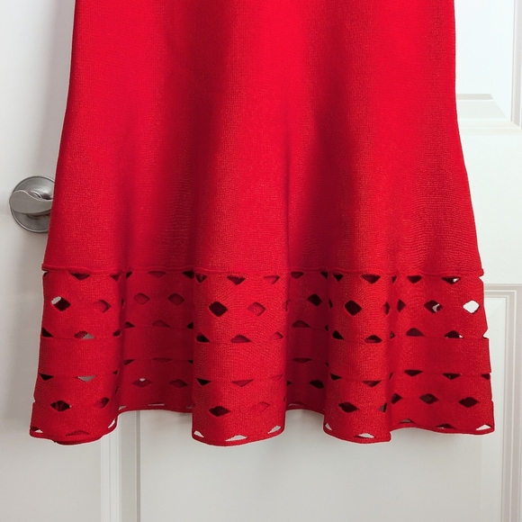 St. John Knit SIZE 6 Geranium Red A-Line Midi Dress Luxury - Picture 5 of 7